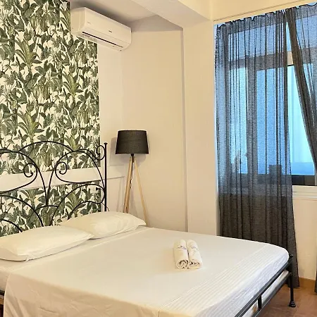 Kamu Center アパート