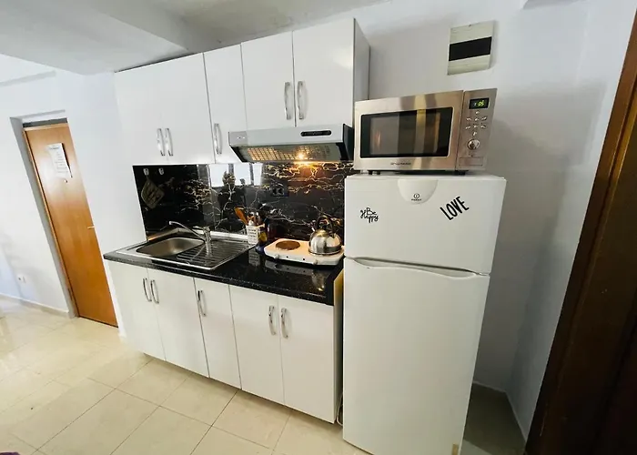 Kamu Center * Tirana